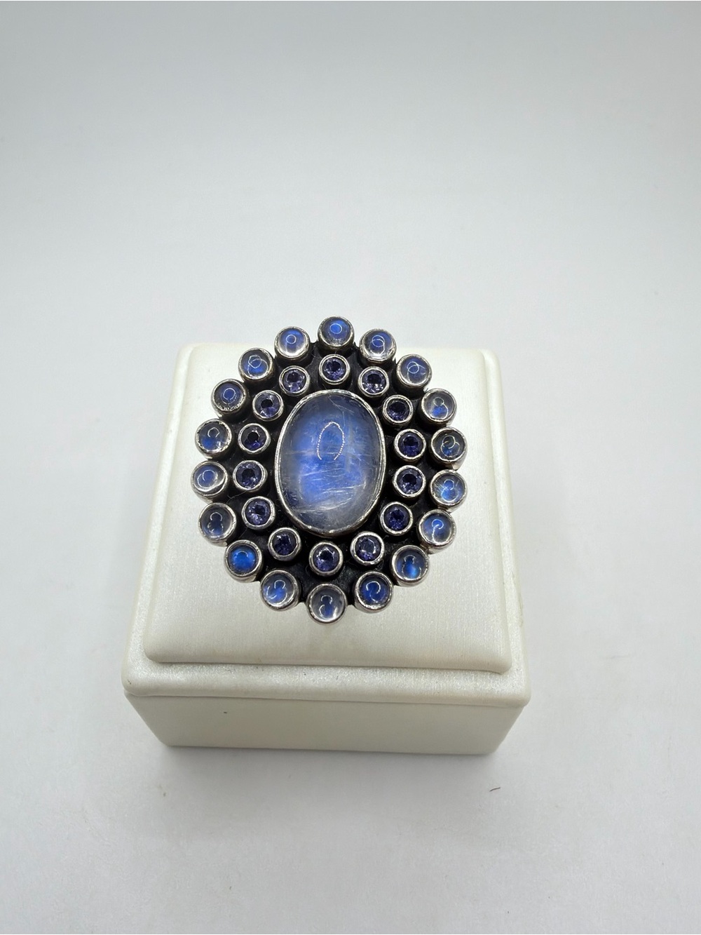 379/1600 Limited Edition Nicky Butler 925 Moonstone/Iolite statement ring!